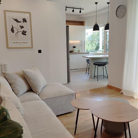 Mint - Modern Apartment In The Heart Of Chalandri Athens Exterior photo